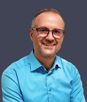 Medarbejder søren - website-Nov-27-2025-10-04-20-9639-AM