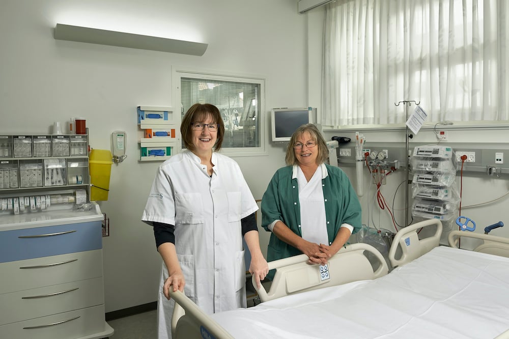 Portrait of Susanne Larsen and Melinda Frandix at Holbæk Hospital